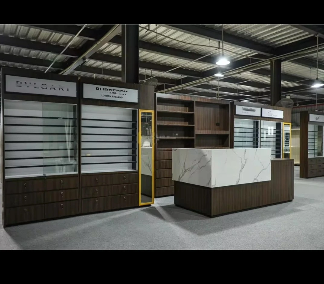 Custom Wooden Glasses Display Shop Decoration